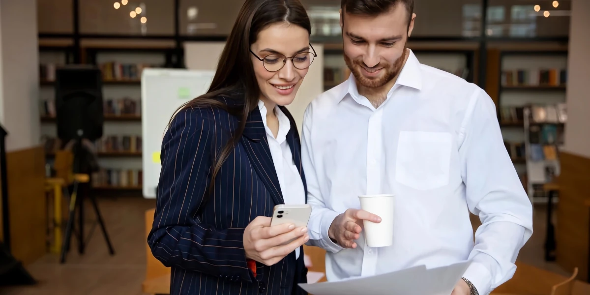 Approach-young-entrepreneur-doing-internship